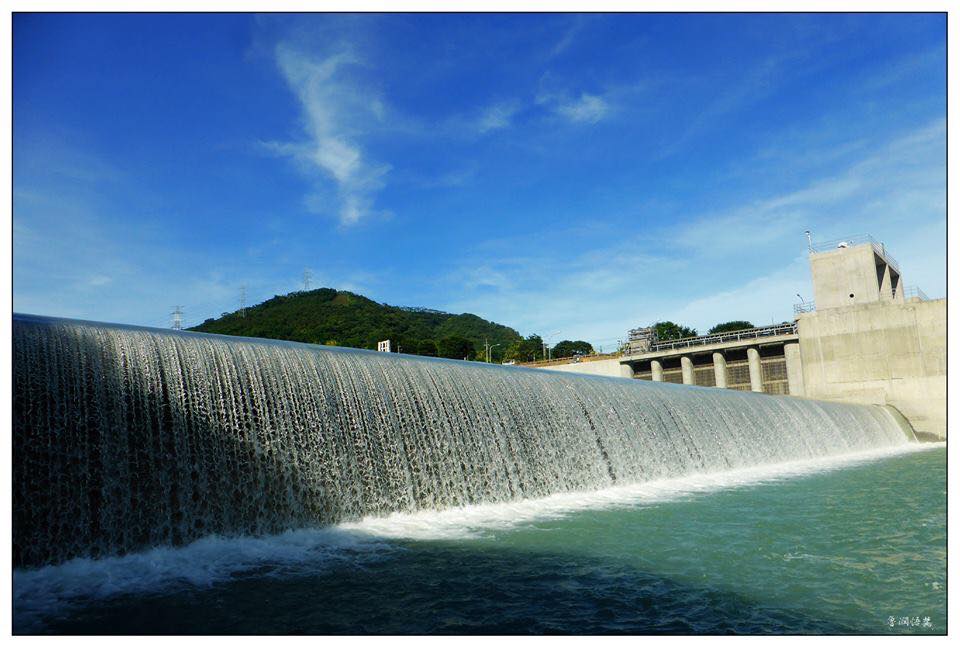 林全表示，湖山水庫的興建具有重要意義，除了與自然生態結合，兼顧在地復育，使雲林地區減少使用地下水，有助於解決農用、民生及工業用水問題。 圖：行政院/提供