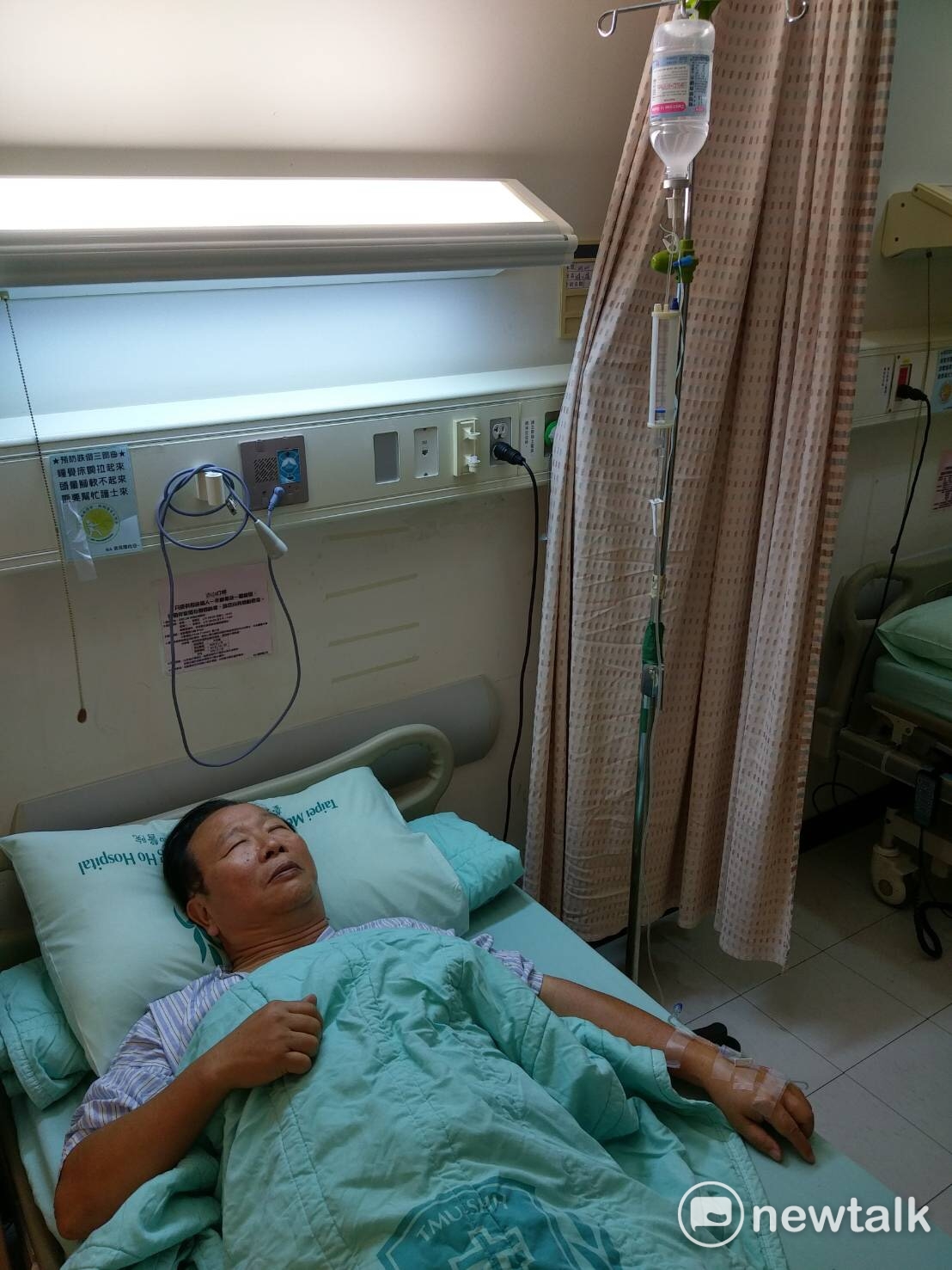 立法院自28日起不斷電表決前瞻預算案，國民黨團總召林德福近日因未充分休息，下午血壓過高，遲遲無法降下來，緊急送至雙和醫院急診。 圖：林德福辦公室/提供