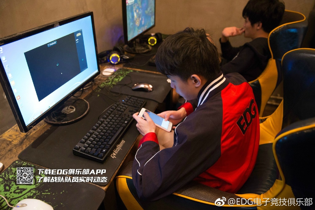 EDG的訓練場地較為寬敞。 圖：翻攝自 EDG 官方微博