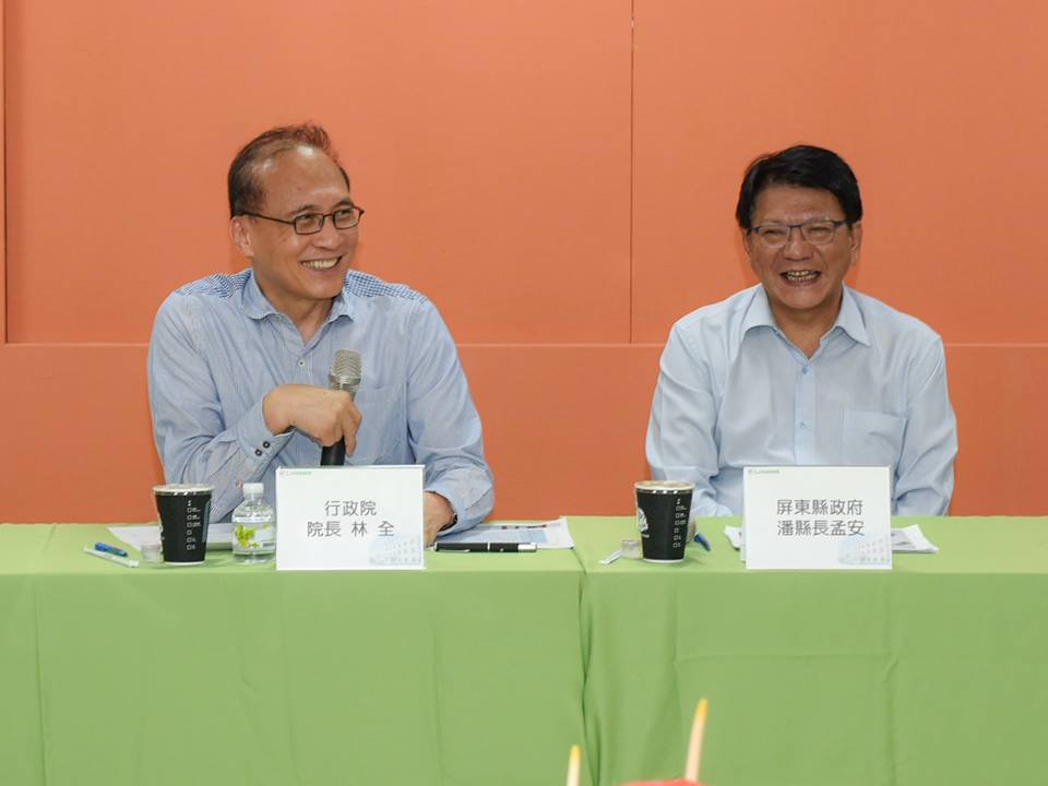 行政院長林全今 (4) 日證實已向總統蔡英文提辭呈，屏東縣長潘孟安今天也在臉書貼文，謝謝林全在院長任內聽見屏東的聲音，大力支持屏東縣的建設。 圖 : 翻攝自潘孟安臉書