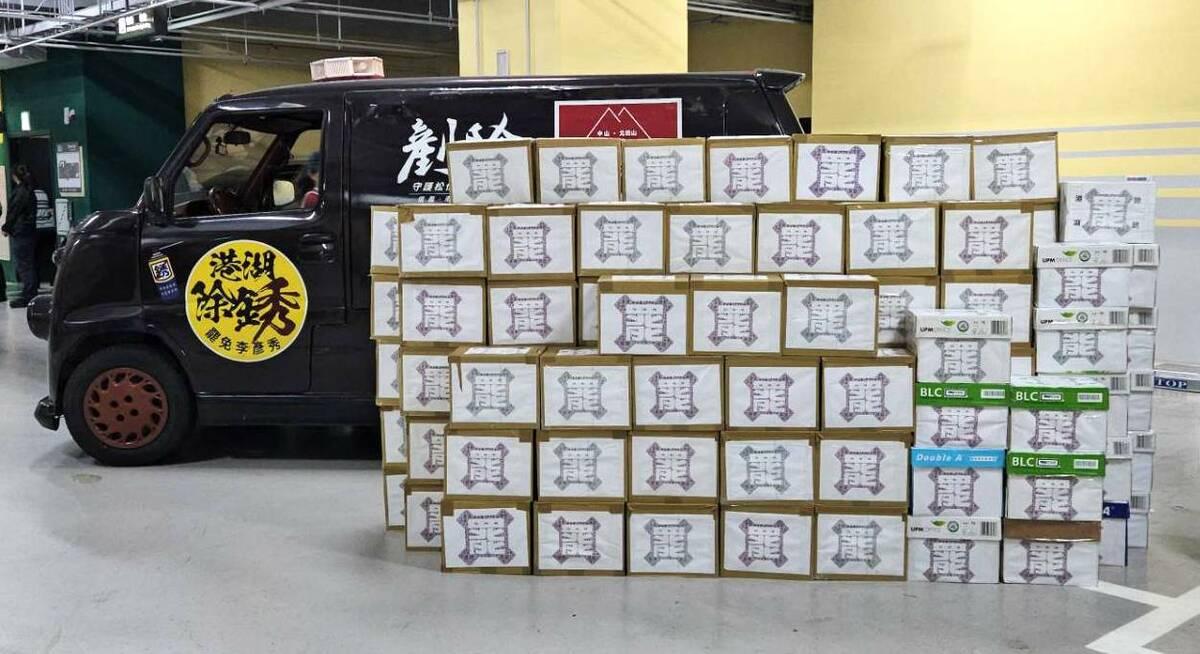 罷免國民黨立委李彥秀團隊「港湖除銹」6日送出第二階段連署書。 圖：罷團「港湖除銹」 / 提供