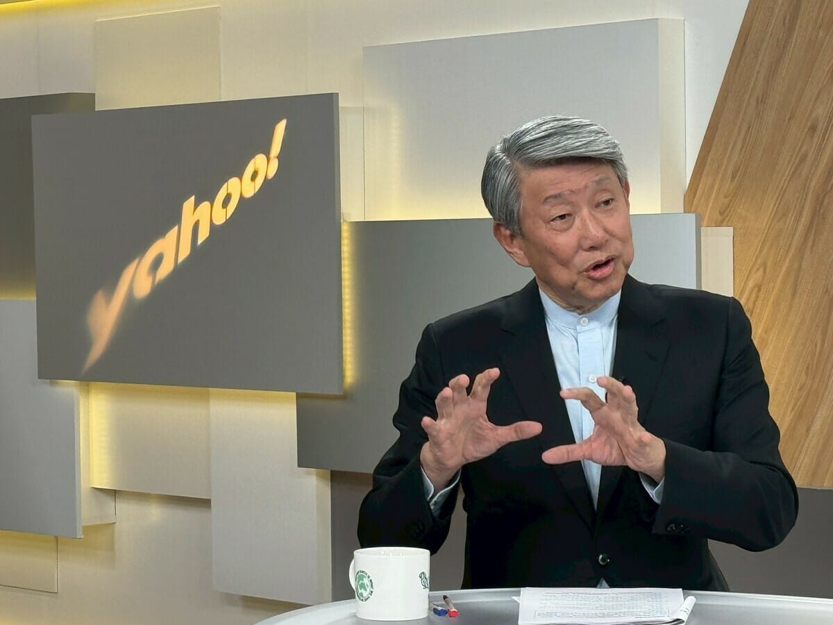 經濟部長郭智輝接受YahooTV網路節目《齊有此理》專訪，今（7）日中午完整播出。 圖：YahooTV提供