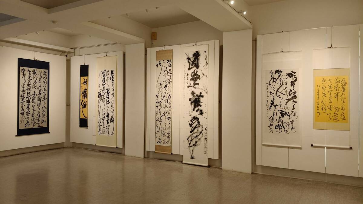 集結10位行草名家作品，備受書壇矚目的「驚雲─當代行草十人展」，自5/8至5/29在南台灣書法殿堂「明宗書法藝術館」轟動登場。 圖：黃博郎／攝