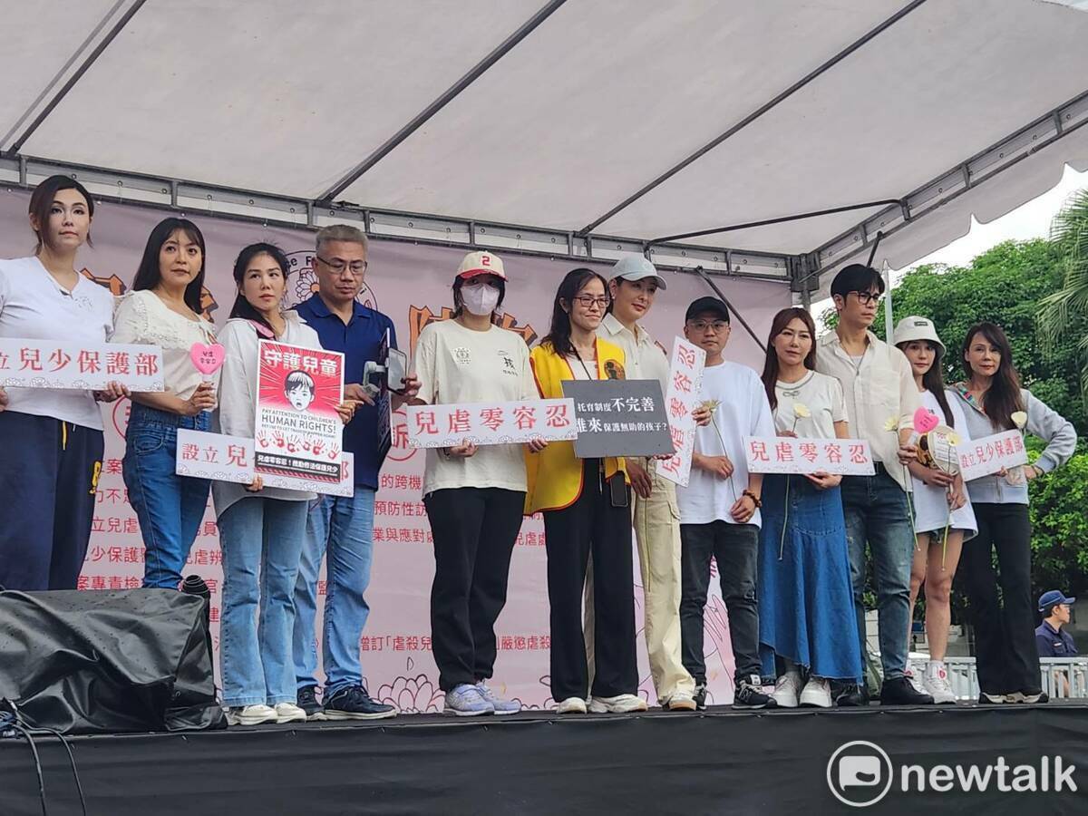 101董事長賈永婕、藝人陳宥心、何璦芸、張喬菲、邱振哲、媒體人羅友志等人到場聲援。 圖：黃建豪／攝