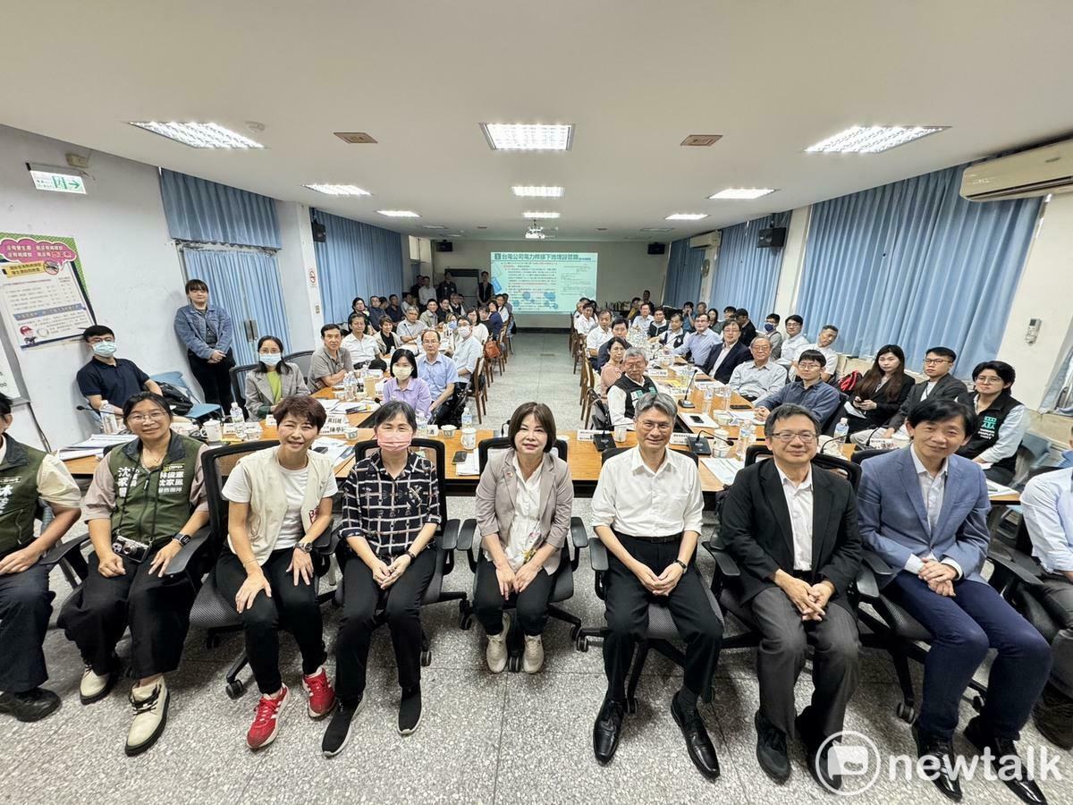 立法院財政委員會由召集委員賴惠員帶領，前往台南溪北地區展開3場建設考察與一場綜合座談會，實地了解工程進度、督導中央與地方協力情形，並爭取多項重要預算案，展現財政委員會落實監督、協助地方建設的責任與行動力。 圖：賴惠員服務處提供