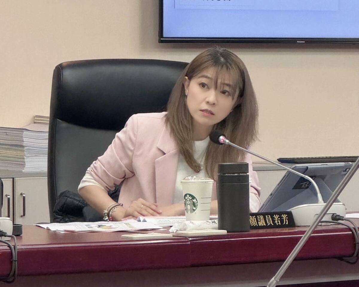 台北市議員顏若芳12日踢爆，世壯運的APP自本月1日啟用後，就狀況連連，甚至還有下載後完全無法使用的狀況，觀光、交通、美食資訊更全是直接介接到官方網站。 圖：翻攝自顏若芳臉書（資料照）