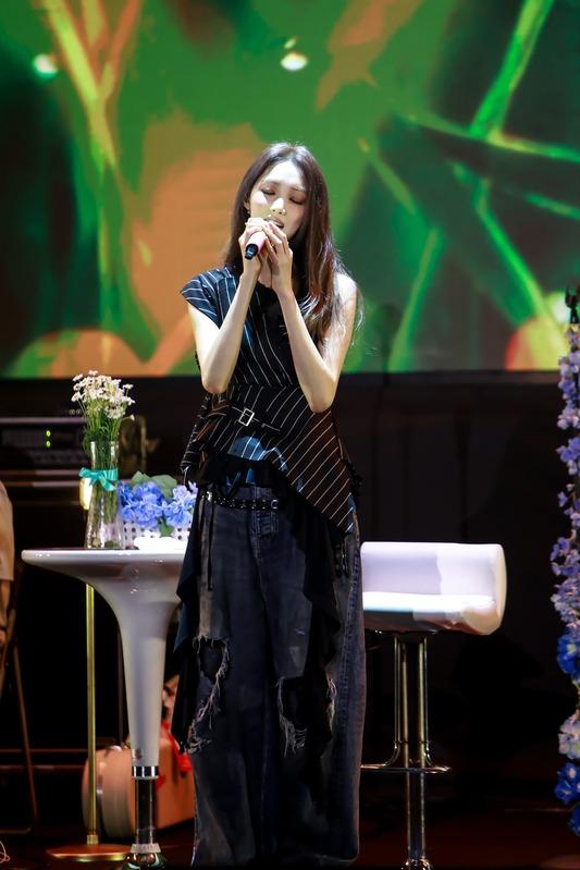 李聖經不僅演技精湛，歌唱實力也是出名的好。 圖：網銀國際影視／提供