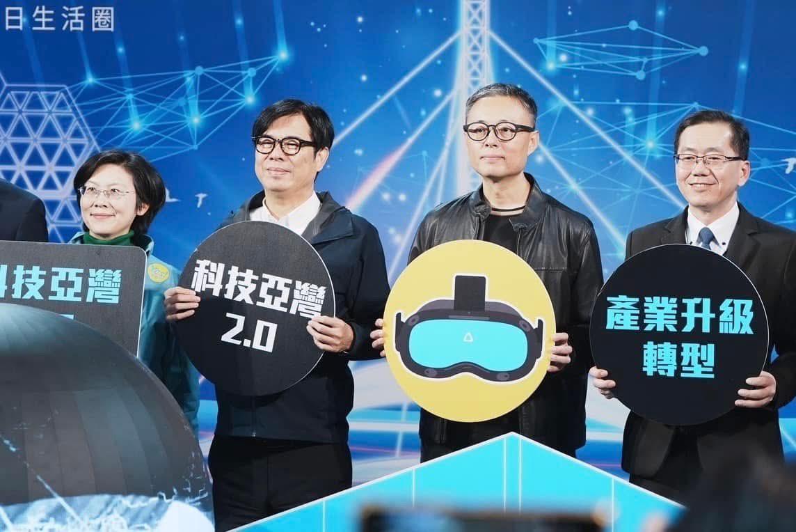 林岱樺(左一)表示將配合陳其邁(左二)力邀黃仁勳訪高雄。 圖：林岱樺辦公室/提供