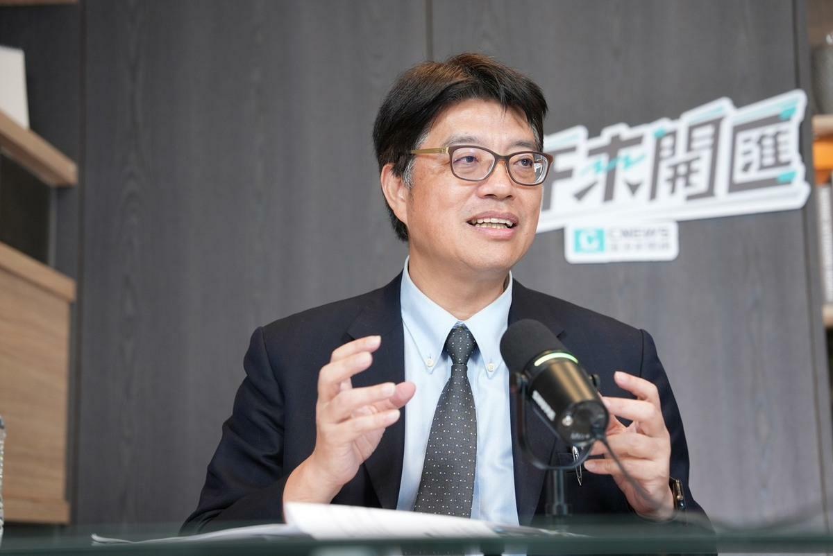 陸委會主委邱垂正接受主持人黃光芹《CNEWS匯流新聞網》政論live直播節目《中午來開匯》專訪。 圖：《CNEWS匯流新聞網》提供