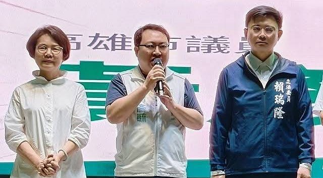 黃彥毓(中)參選市議員獲林宛蓉(左)與賴瑞隆(右)支持。 圖：黃彥毓服務處/提供