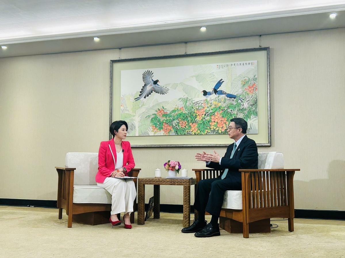 520就職滿週年之際，行政院長卓榮泰接受主持人許貴雅專訪。 圖：三立電視提供