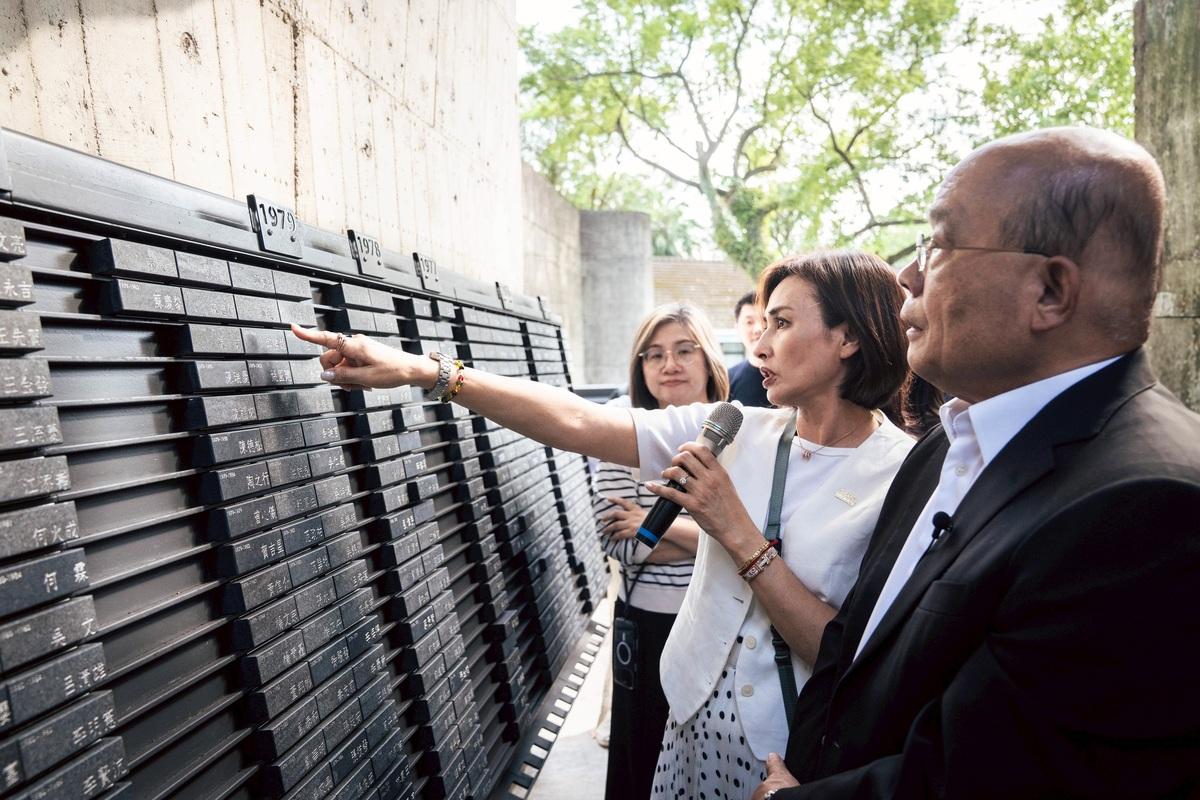 蘇貞昌希望大家能繼續捍衛民主，讓悲劇不再重演 圖：蘇貞昌辦公室提供