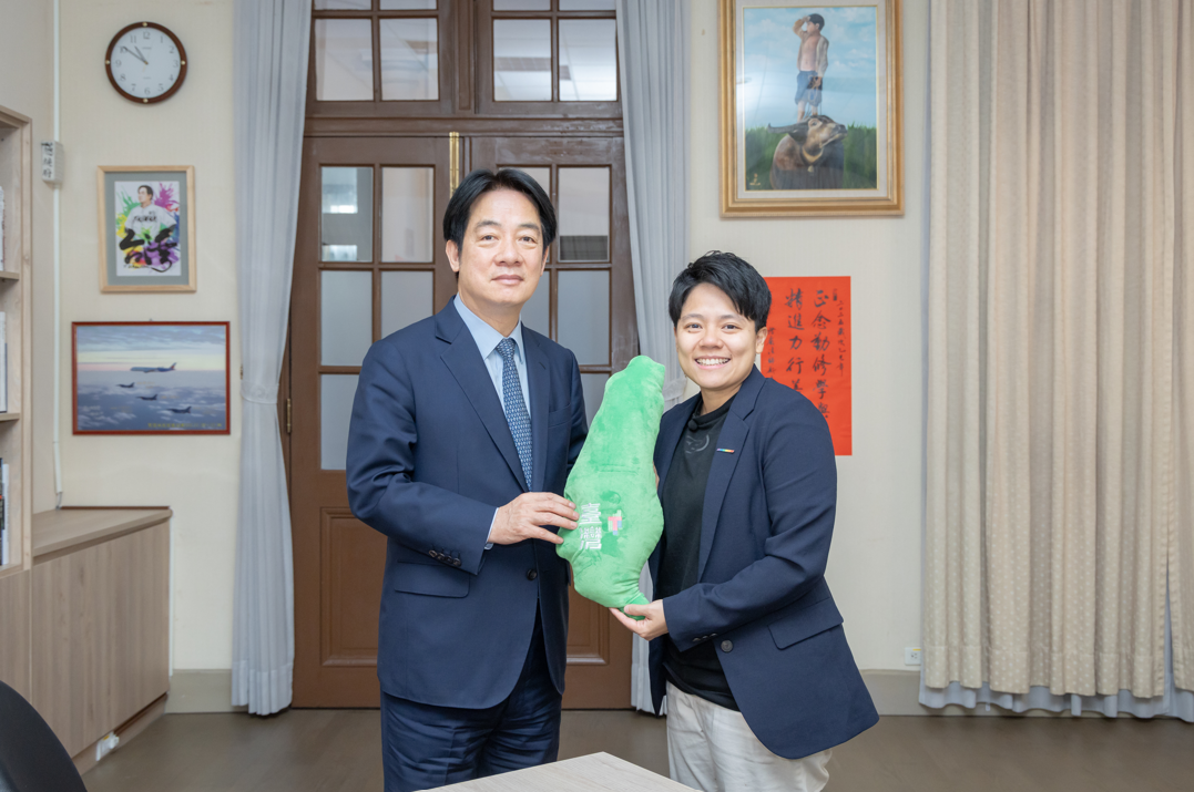 黨政人士說，賴清德重視與年輕世代直面溝通。 圖：總統府提供