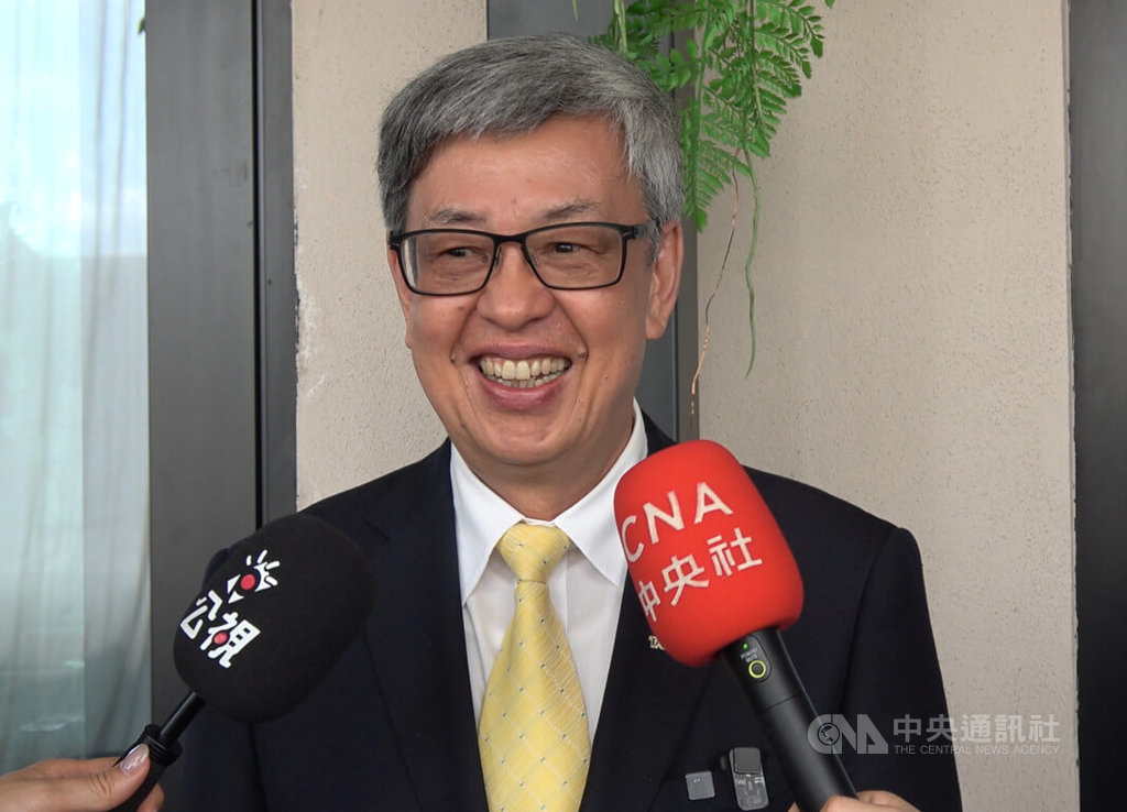 前副總統陳建仁18日代表台灣出席教宗良十四世就職典禮，他在典禮後接受中央社等媒體訪問，分享在儀式開始前與各國政要交流的情況。中央社記者黃雅詩梵蒂岡攝  114年5月19日 圖：中央社提供