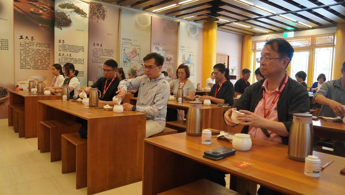 佛陀紀念館提供「茶禪一味」體驗活動。 圖：高雄市觀光局/提供