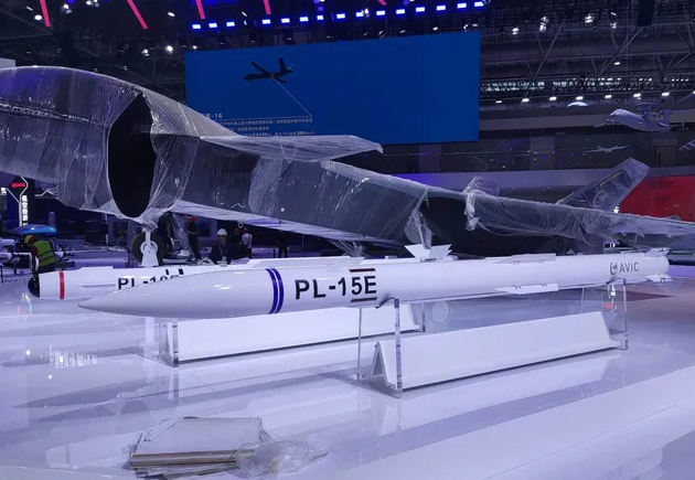 解放軍PL-15E (霹靂-15E )外貿型空對飛彈。 圖:翻攝自海事先鋒