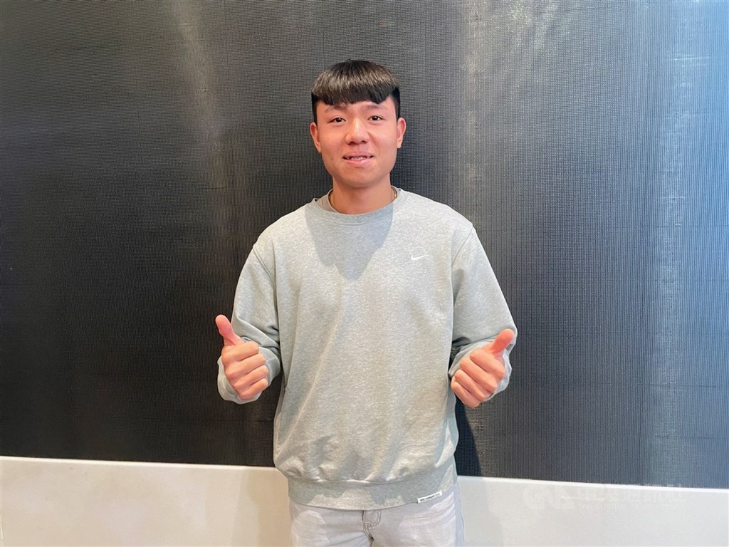 19歲投手黃仲翔（圖）加盟美職亞利桑那響尾蛇隊，24日生涯首場出賽在新人聯盟先發，投1.2局3K失1分責失分、無關勝敗。（中央社檔案照片）