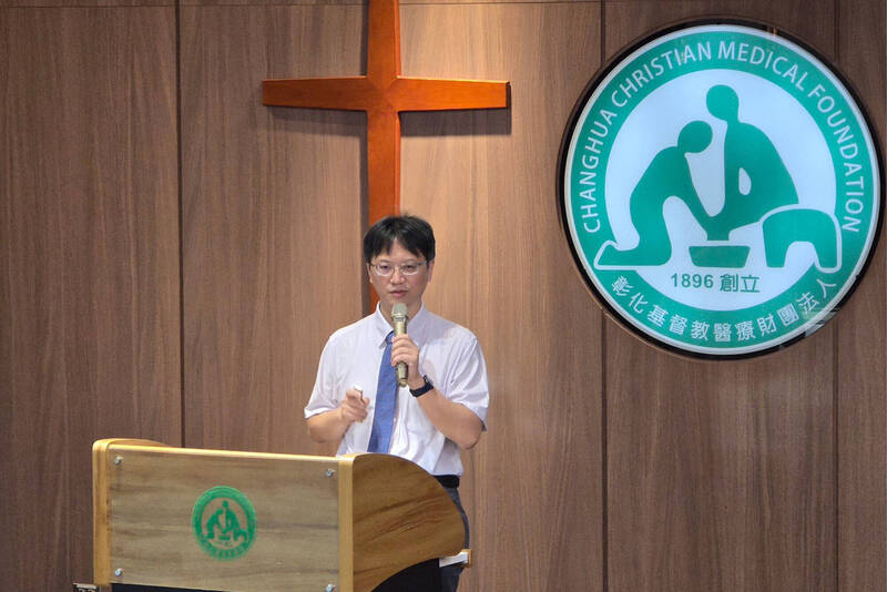 台灣國際器官移植關懷協會副理事長黃士維警告，不明來源器官風險高，病患赴中移植恐花大錢還賠命。 圖：彰基醫院／提供