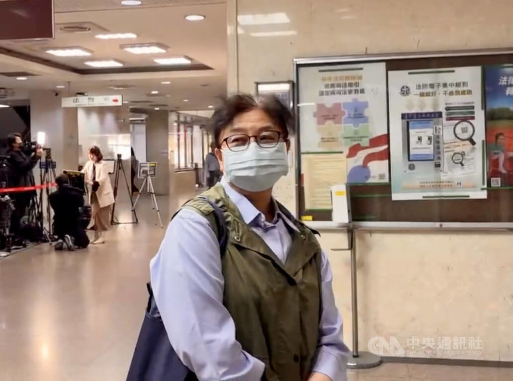 台北地院審理京華城案，27日以證人身分傳喚前都委會執行祕書劉秀玲（圖）、國民黨台北市議員應曉薇助理吳順民到庭交互詰問，釐清京華城案的決策過程。中央社記者林長順攝  114年5月27日