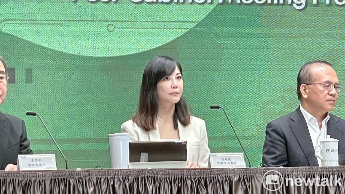 行政院發言人李慧芝說，政府會密切關注美國關稅狀況。 圖：高逸帆／攝