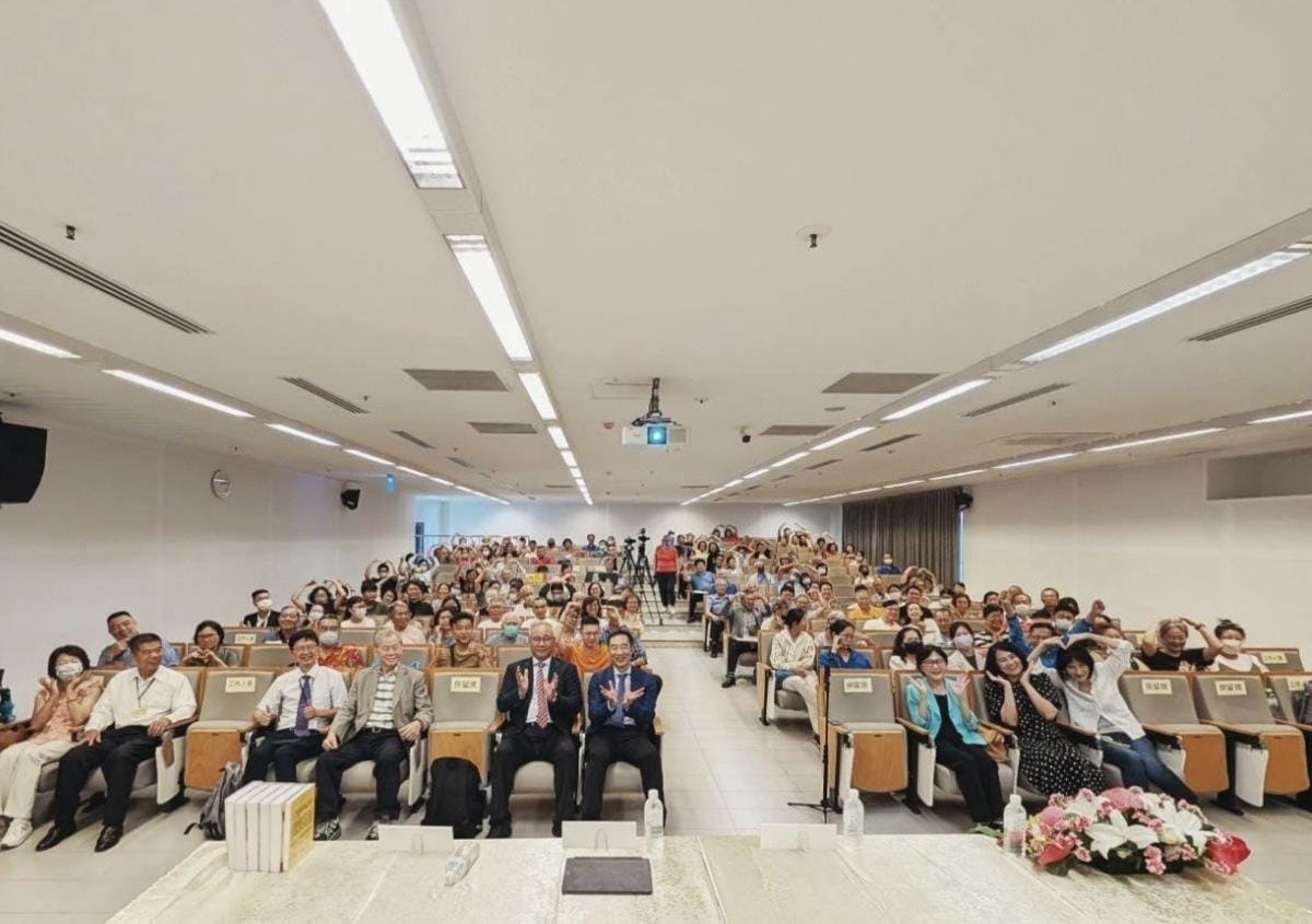 「社團法人中華民國自由通訊傳播協會」6月1日舉辦《笑談風雲》高雄場座談。 圖：中華民國自由通訊傳播協會提供