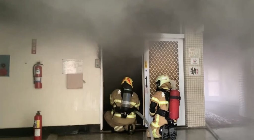 國立台南大學附屬啟聰學校新化校區6日中午發生火警，火勢半小時內撲滅，無人傷亡。（台南市消防局提供）中央社記者張榮祥台南傳真 114年6月6日