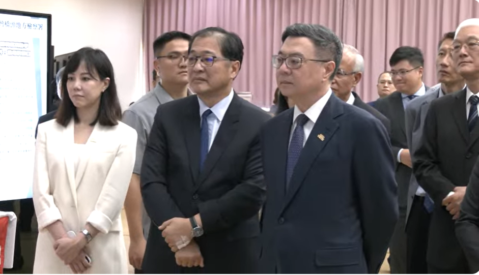 行政院長卓榮泰今（10）日上午出席114年「第12波安居緝毒專案發布記者會」。 圖：擷自直播畫面