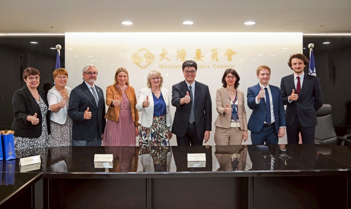 大陸委員會主委邱垂正10日接見法國國民議會友台小組訪團。 圖：陸委會提供