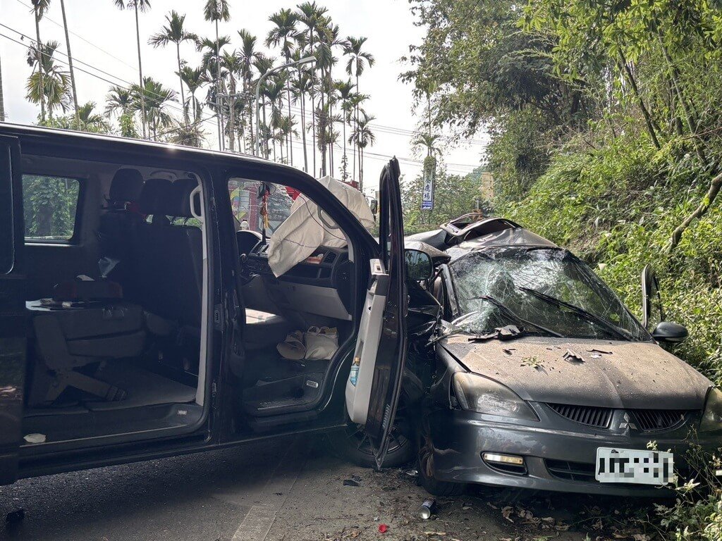 64歲潘姓男子11日駕車沿南投縣道151線往溪頭方向，逆向衝撞下山的商旅車，共釀8人受傷，仍在救治的潘男酒測值明顯超標，全案依刑法公共危險等罪嫌偵辦。（民眾提供）中央社記者蕭博陽南投縣傳真  114年6月12日
