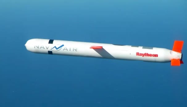 自從俄烏戰爭開打後，低成本的導彈、無人機就開始陸續受到關注，如何使用低成本武器取得優勢，降低昂貴武器的使用，也成為各國軍事部門亟需克服的目標。圖為美軍戰斧巡航導彈。 圖：翻攝自 騰訊網 星球調研室