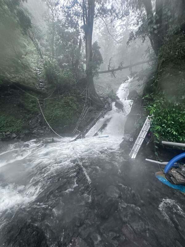檜谷山莊水源水管遭豪雨沖毀。 圖：林保署屏東分署／提供