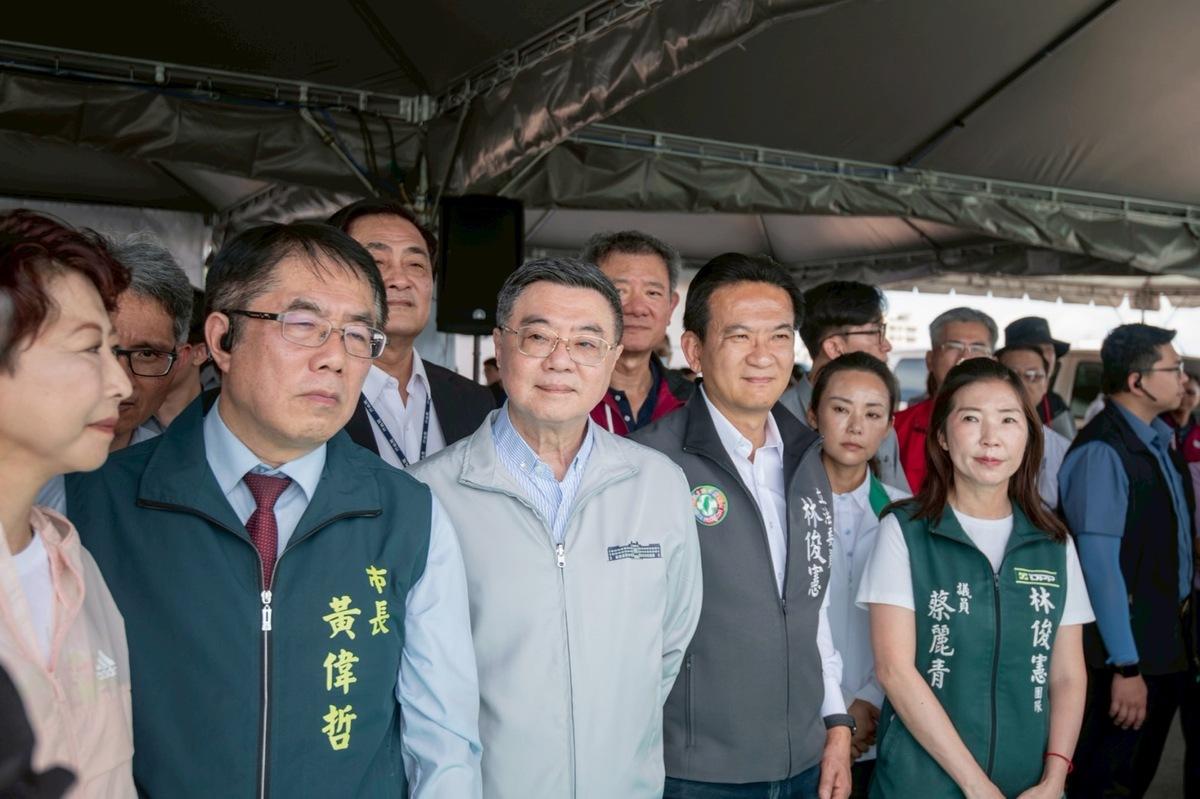 行政院長卓榮泰視察「曾文溪排水治理及防汛整備工作」 圖：行政院提供