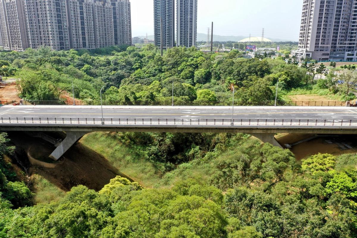 「機場捷運A7站聯外道路牛角坡橋」今（17）日舉行完工通車典禮。 圖：內政部提供