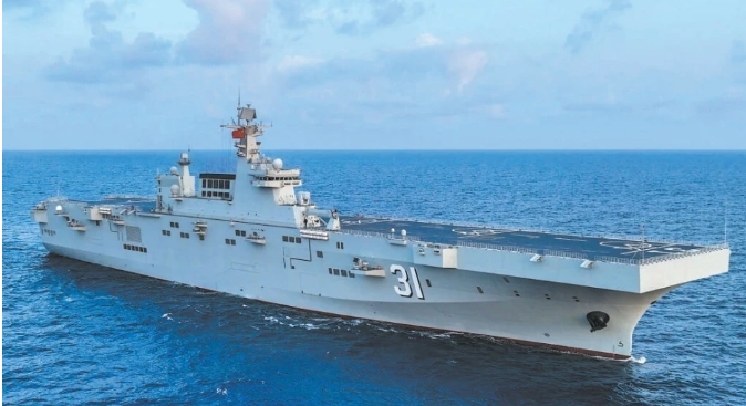 中國國產 075 兩棲攻擊艦不能直接賣，但已發展出了外貌型號。 圖 : 翻攝自軍武大V