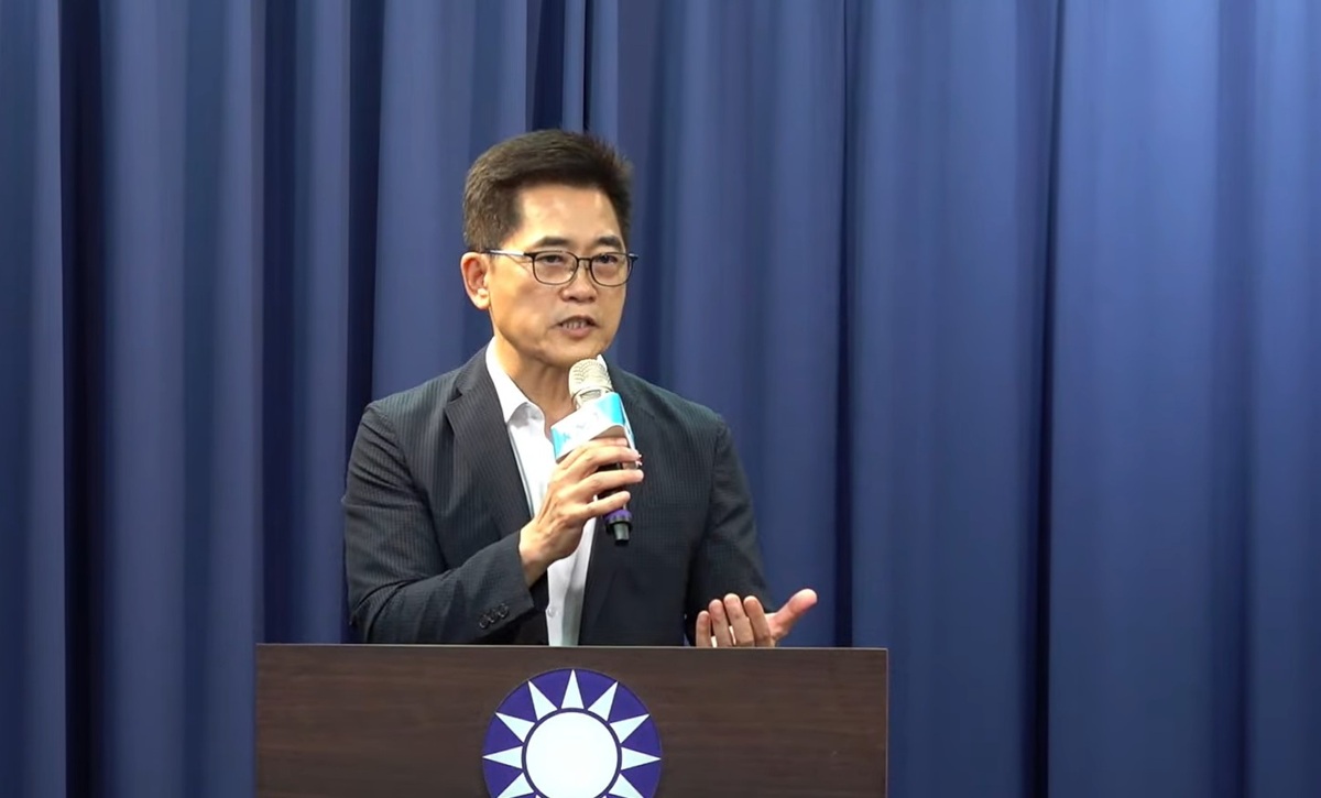 國民黨秘書長黃健庭說明回絕總統府邀請的原因。 圖：擷取自國民黨Youtube