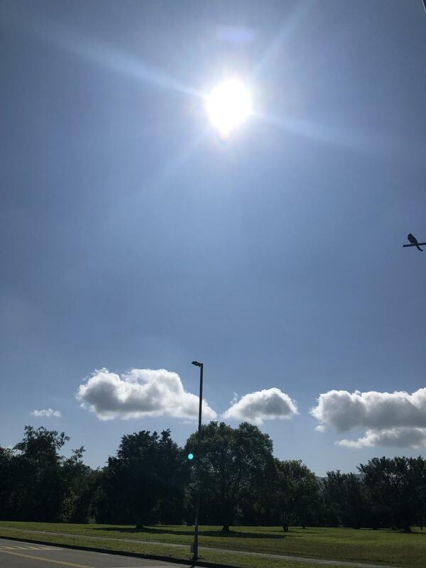 今（1）天受到太平洋高壓的影響，各地大多為晴到多雲。 圖：民眾／提供