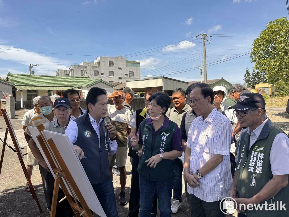林俊憲與農業部農村發展及水土保持署、學甲區公所、台糖公司、台南市觀旅局及議員蔡蘇秋金、新達里里長陳敏男前往會勘，盼打造結合糖鐵歷史記憶與友善通行的步道休憩空間。 圖：林俊憲服務處提供