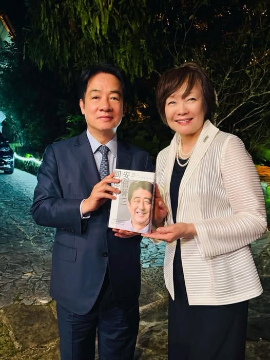 賴清德在台南與安倍昭惠共進晚餐，當面感謝她長期以溫柔而堅毅的力量，堅定支持台灣。 圖：翻攝賴清德臉書