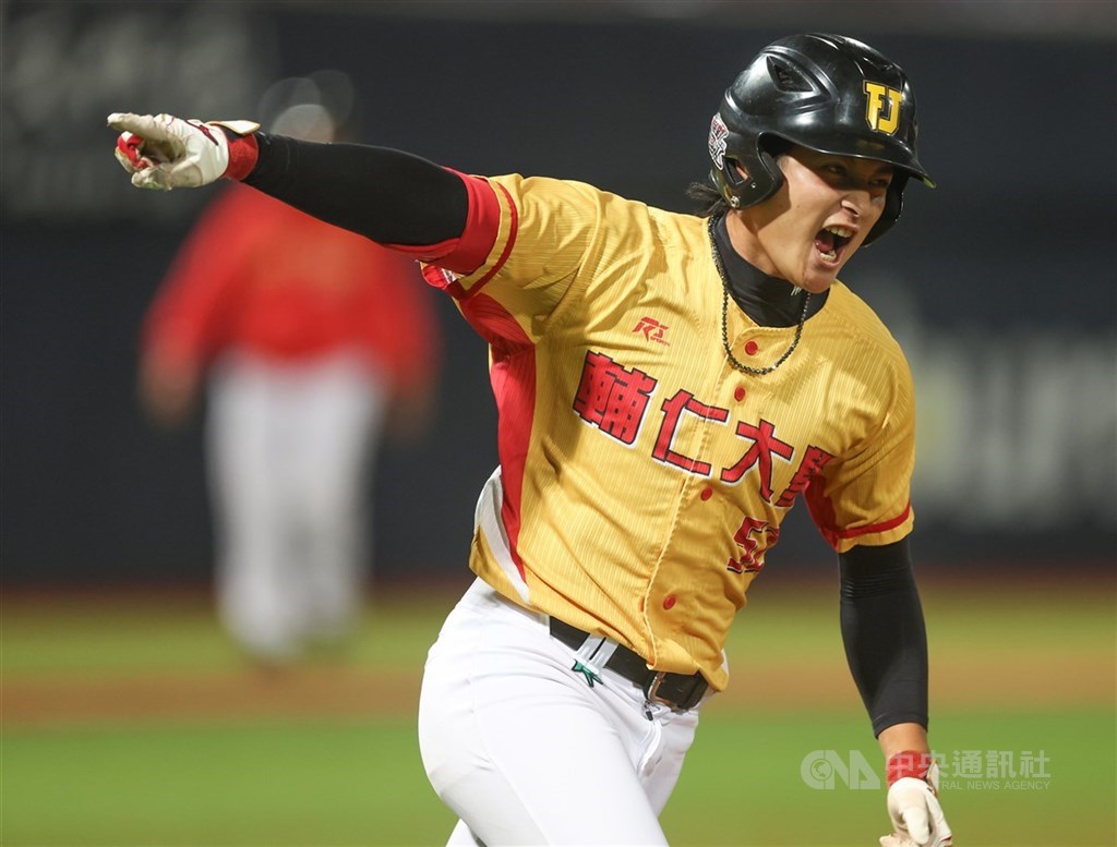 中職富邦悍將24日球員異動，簽野手机桓宇（圖）為自行培訓球員，悍將表示，將透過二軍賽事就近觀察。（中央社檔案照片）