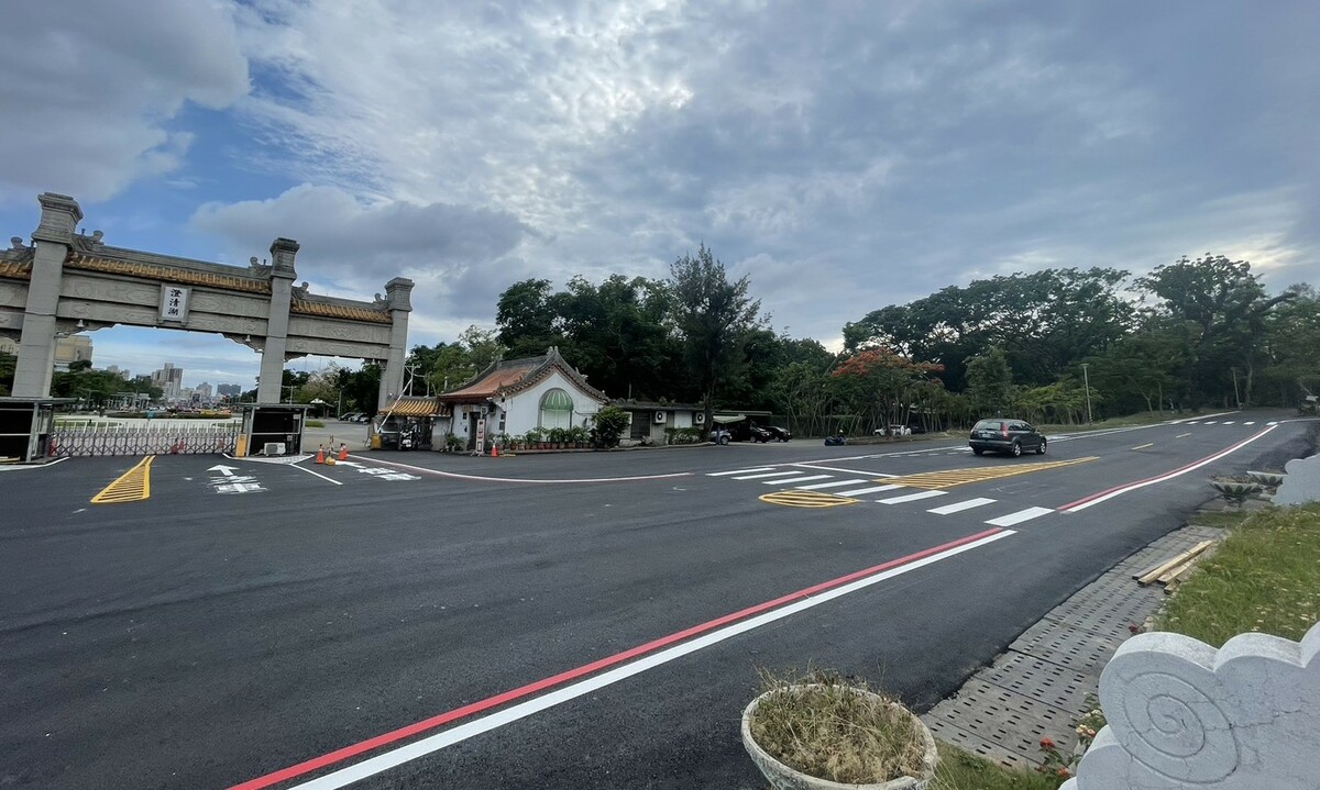 澄清湖大門口道路進行優化。 圖：高雄市工務局/提供