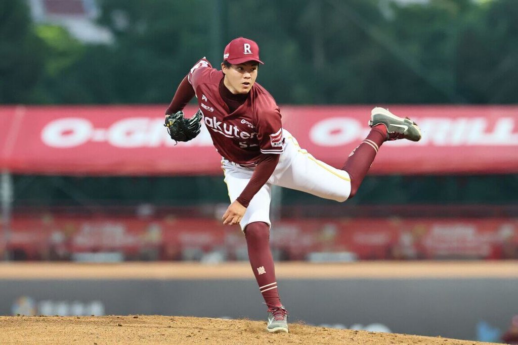 中華職棒樂天桃猿左投林子崴（圖）24日睽違超過2年再度回一軍先發，投4局無責失分。他25日受訪提到，開刀、復健這段路真的很辛苦，「心態也成長蠻多的，經歷太多事情了」。（樂天桃猿提供）中央社記者楊啟芳傳真  114年6月25日