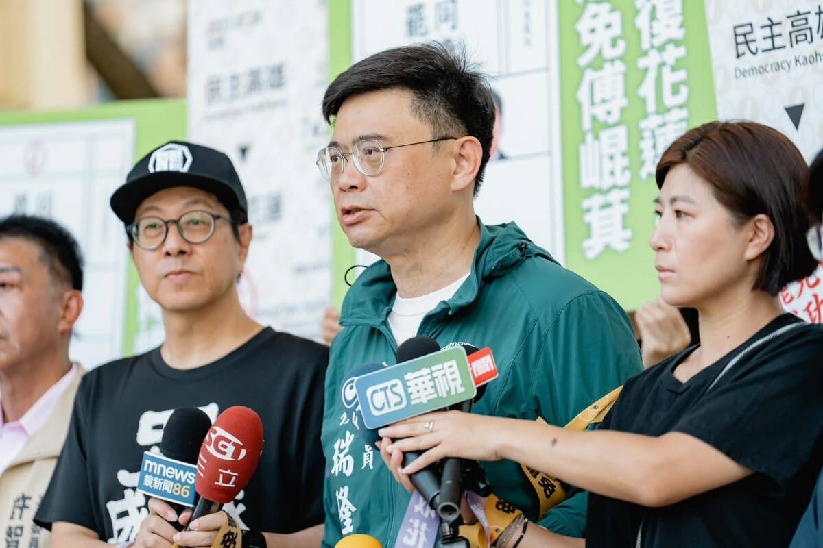 賴瑞隆盼全台一起努力，完成罷免傅崐萁的目標。 圖：取自Wecare高雄臉書