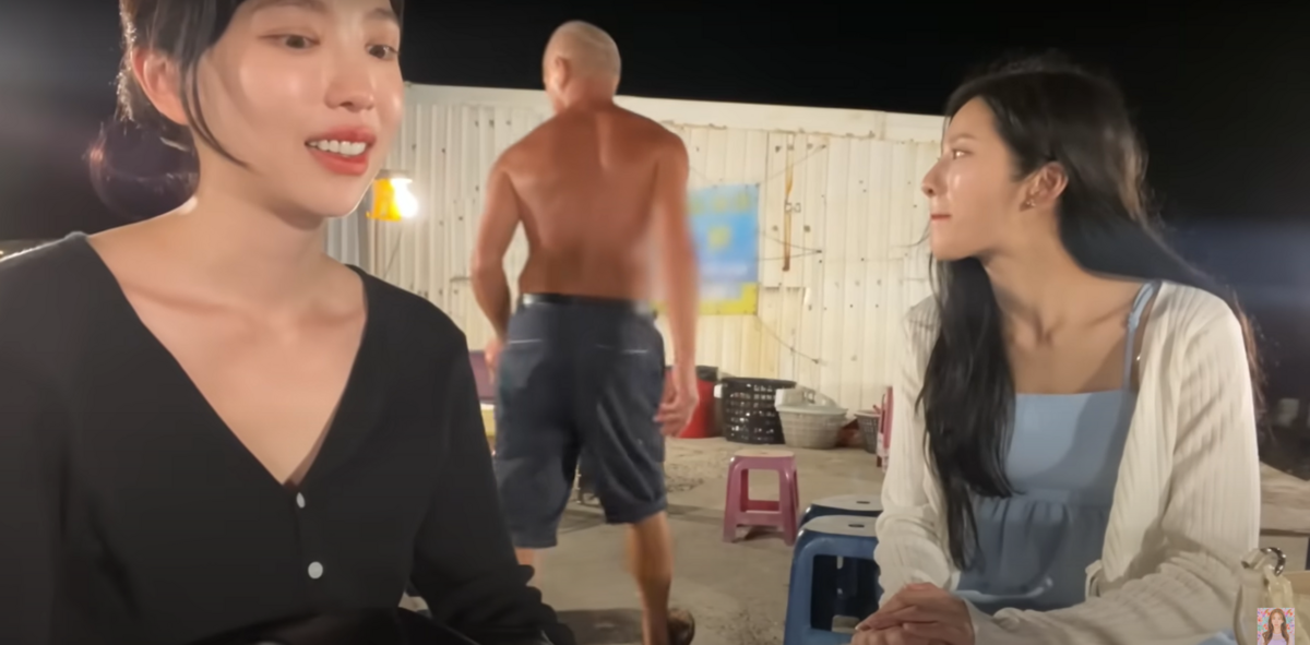尹到怡澎湖用餐遭店家羞辱，涉未登記營業傳遭勒令停業，澎湖縣府澄清為誤傳，已發函限期改善。 圖：翻攝自尹到怡 YT頻道