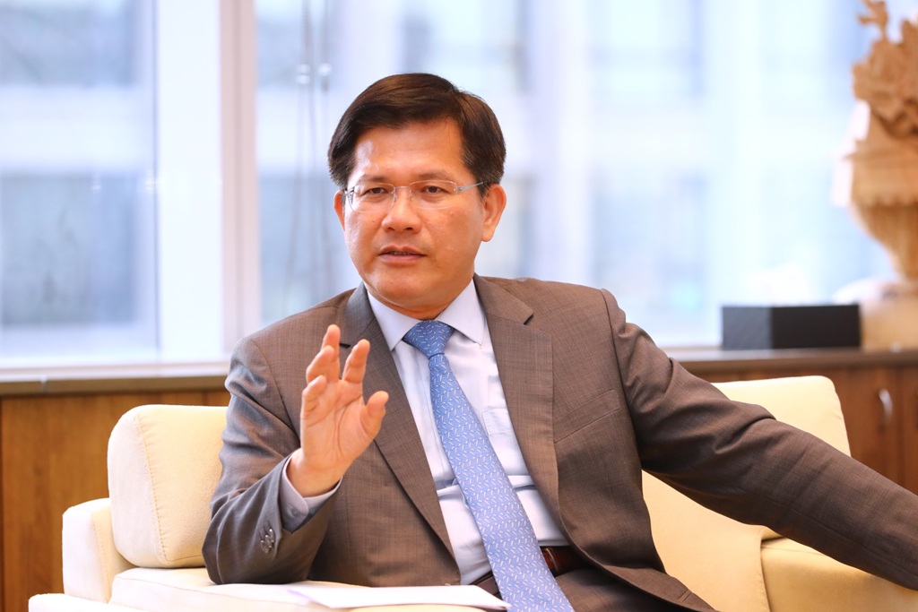 台中市長林佳龍接受《新頭殼》專訪時強調，總統一定有她的高度在看這個人事調整，而不會陷入到黨派個人層次的算計。 圖：台中市政府/提供