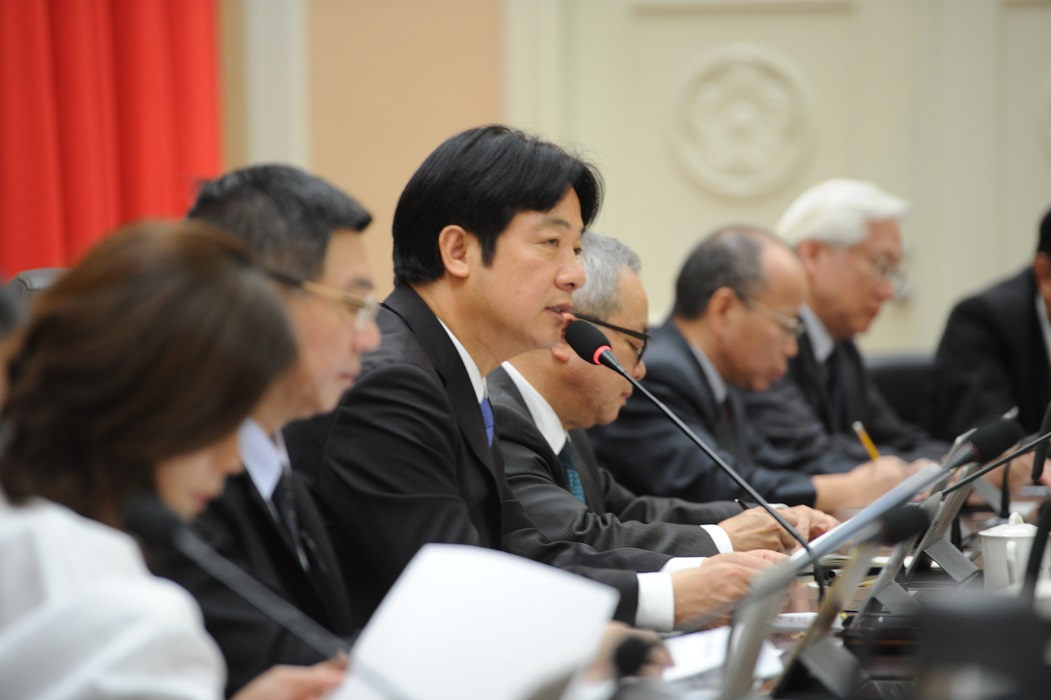 新閣揆賴清德今（8）天主持內閣改組後的第一次院會。 圖：行政院/提供