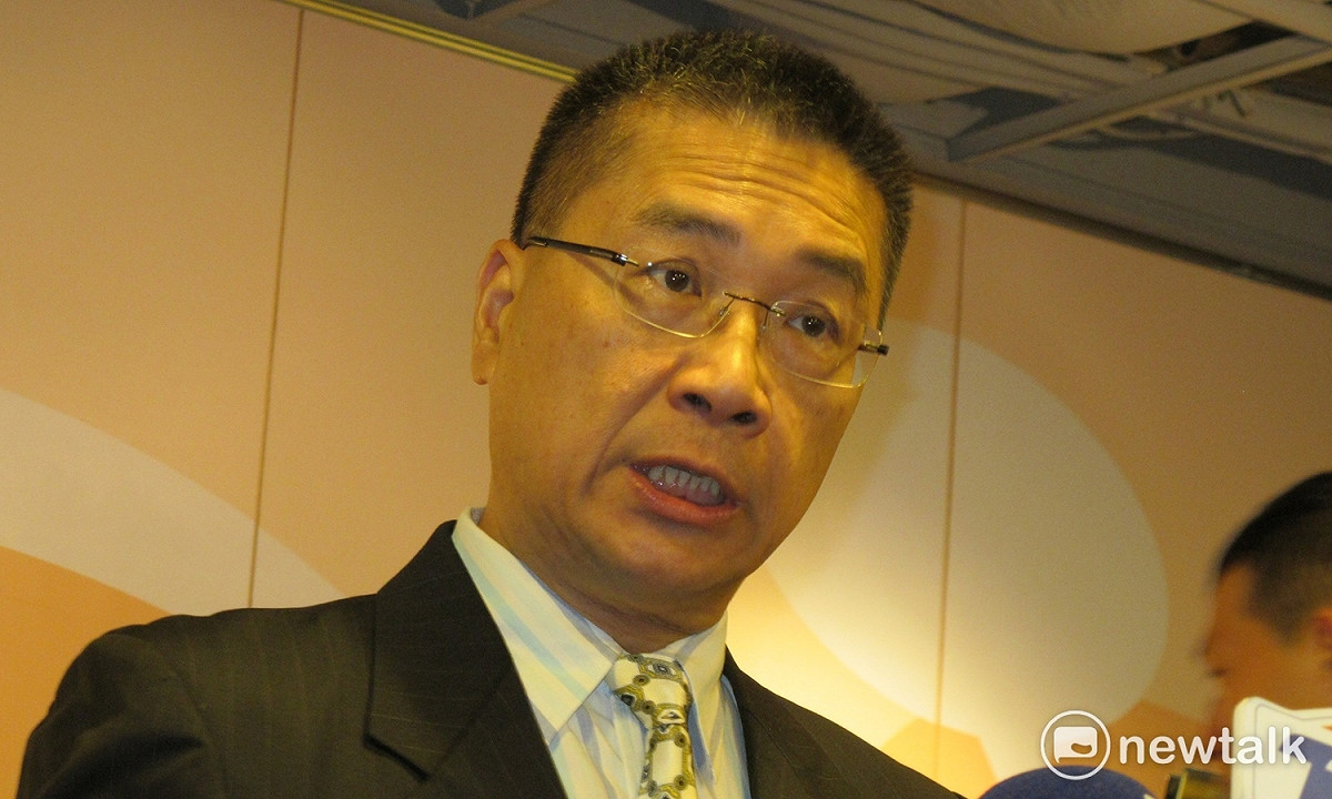 行政院發言人徐國勇今（20）天表示，全國各機關(構)及各級學校，包括國、中小學校等，將於2月21日（週三），下半旗1日。 圖：新頭殼資料照片