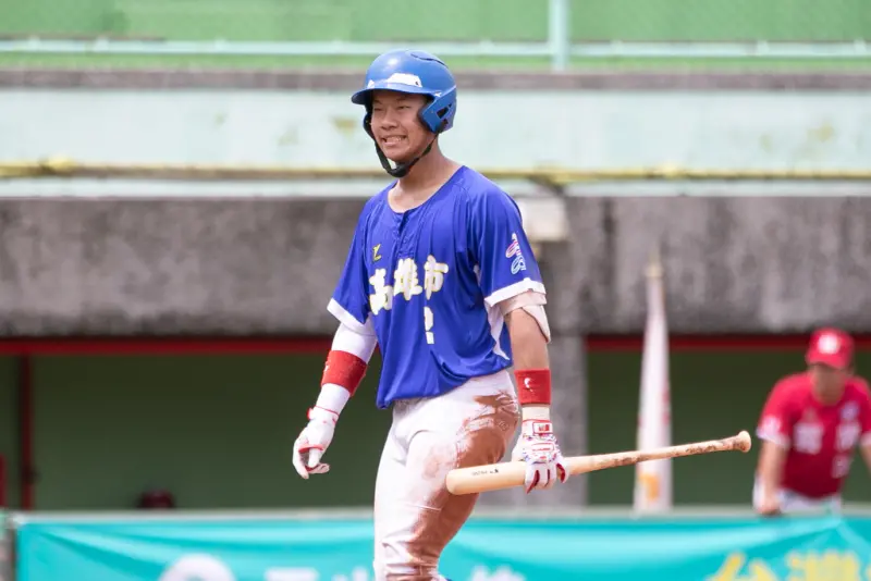 ▲中華職棒季中新人選秀會將於今（30）日晚上於台中登場，今年共計180名球員獲參選資格，破70名高中應屆畢業生參選為歷年新高，雖然外界評價今年屬於「選秀小年」只有一位旅外資歷的投手黃暐傑參與選秀，但握有狀元簽的台鋼雄鷹，他們的選擇也備受關注（圖／中華棒協提供）