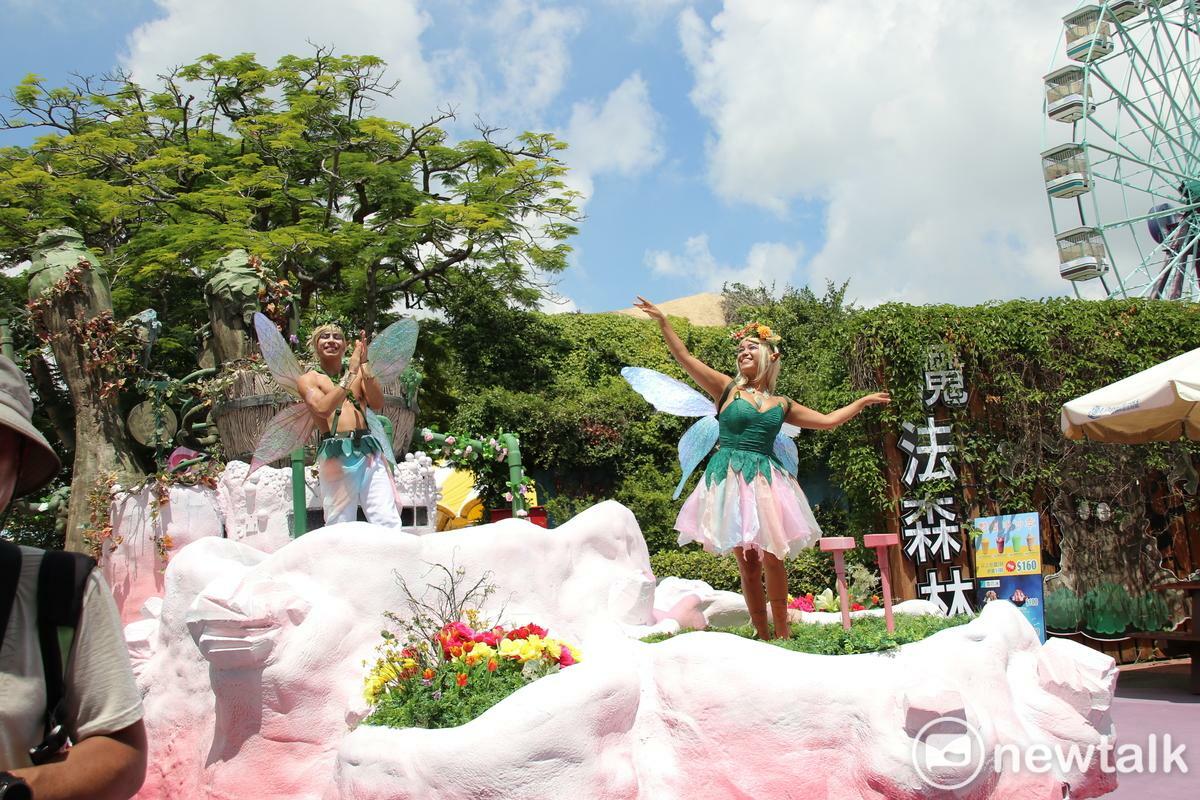 麗寶樂園暑假推出巨型花車精靈遊行表演。 圖：唐復年/攝