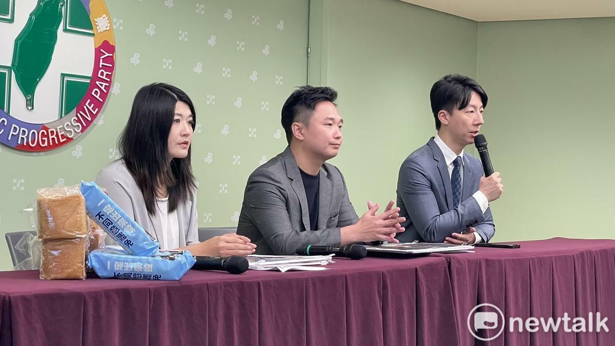 吳崢（右）說，如果有政治人物或政黨刻意操作，是非常冷血的手法。 圖：高逸帆／攝