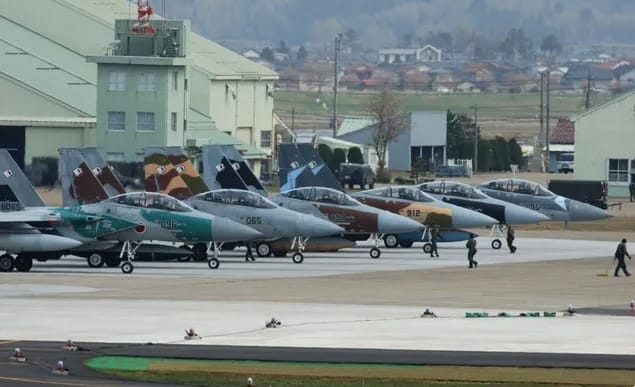 日本空中自衛隊的制空類主要戰機是F-15J。 圖 : 翻攝自儒雅隨和老泰勒